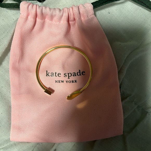 ♠️ Kate Spade ♠️ Heart Cuff Bracelet - Picture 2 of 7